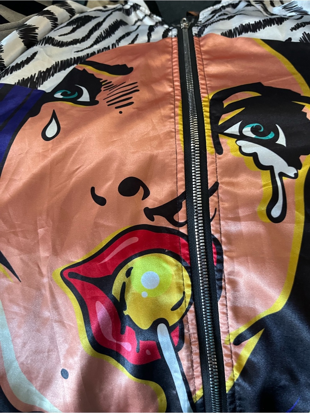 Vintage Women’s Pop Art Print Bomber Jacket - Black/White/Red - Picture 15 of 15